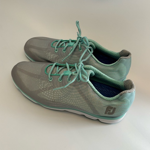 Footjoy Ladies Women's Spikeless emPower Golf Shoes: Sea Glass/Gray Size 10M EUC - Picture 2 of 5